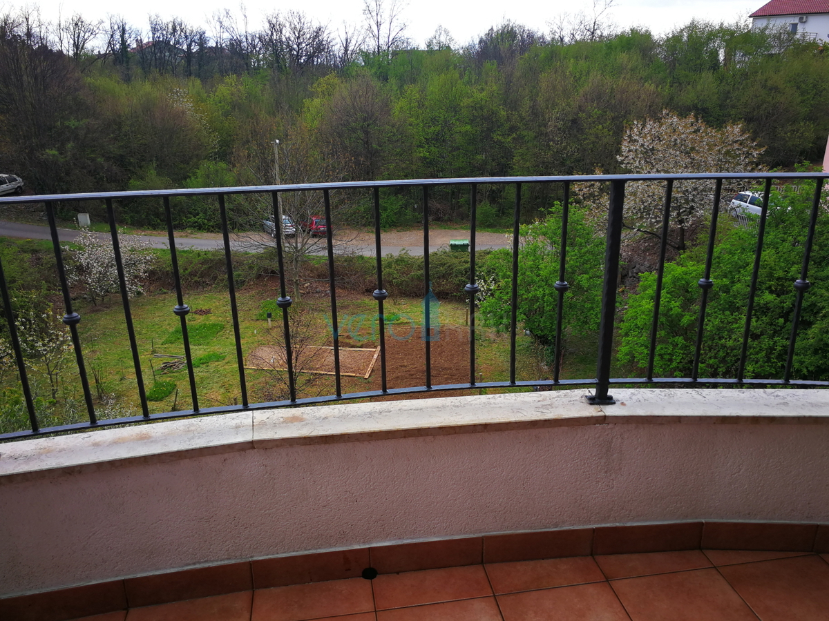 Rijeka, Srdoči, štirisobno stanovanje velikosti 145 m2 na odlični lokaciji, prodaja