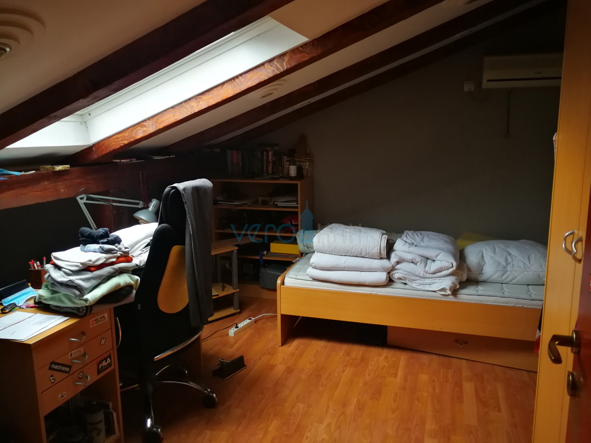 Rijeka, Srdoči, štirisobno stanovanje velikosti 145 m2 na odlični lokaciji, prodaja