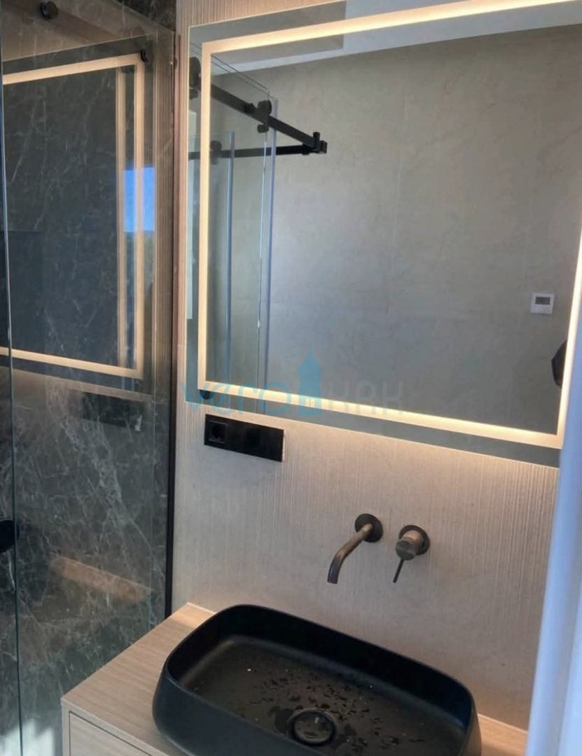 Mesto Krk, moderný byt 77 m2 s výhľadom na more, na predaj