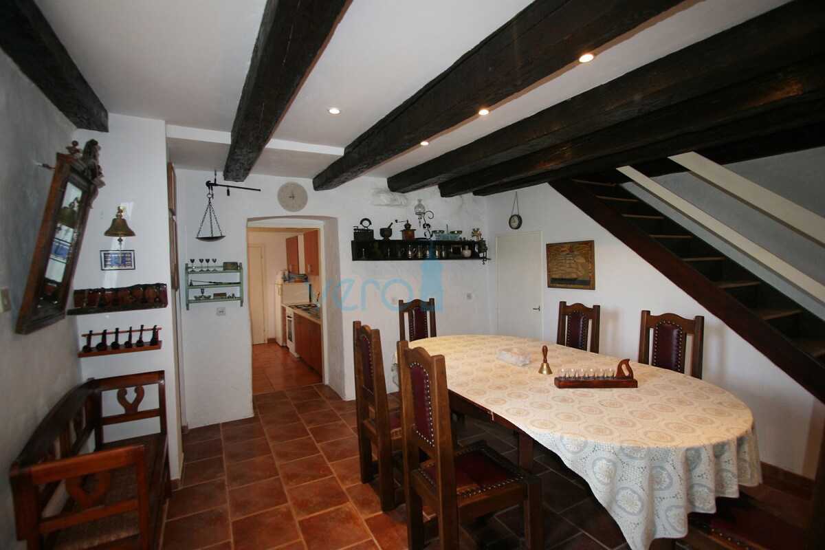 Otok Krk, Šilo, dvojna hiša 70 m do morja, razgled, prodaja