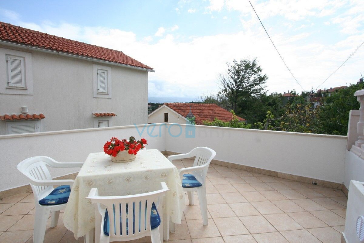 Otok Krk, Šilo, dvojna hiša 70 m do morja, razgled, prodaja