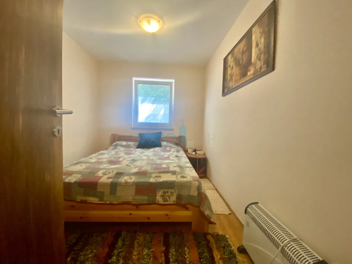 Dobrinj, Soline, Apartma, pritličje 70m2, terasa, blizu morja, prodamo