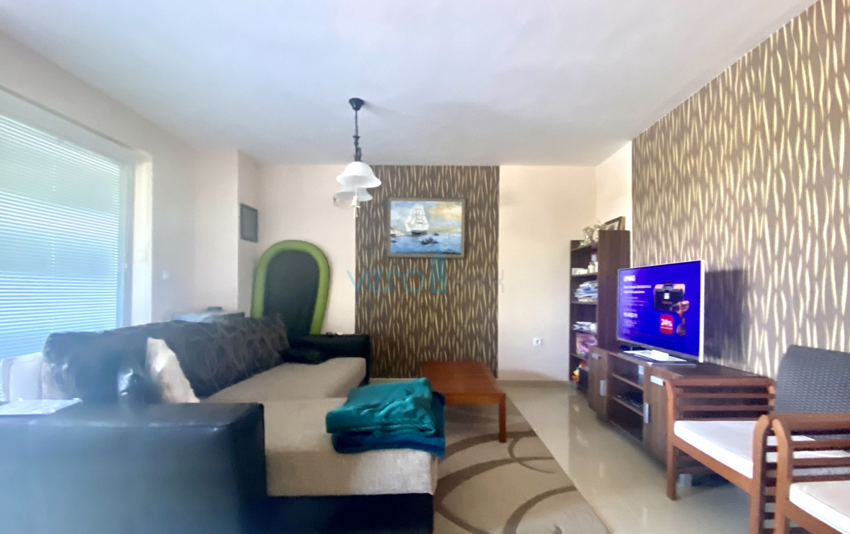 Dobrinj, Soline, Apartma, pritličje 70m2, terasa, blizu morja, prodamo