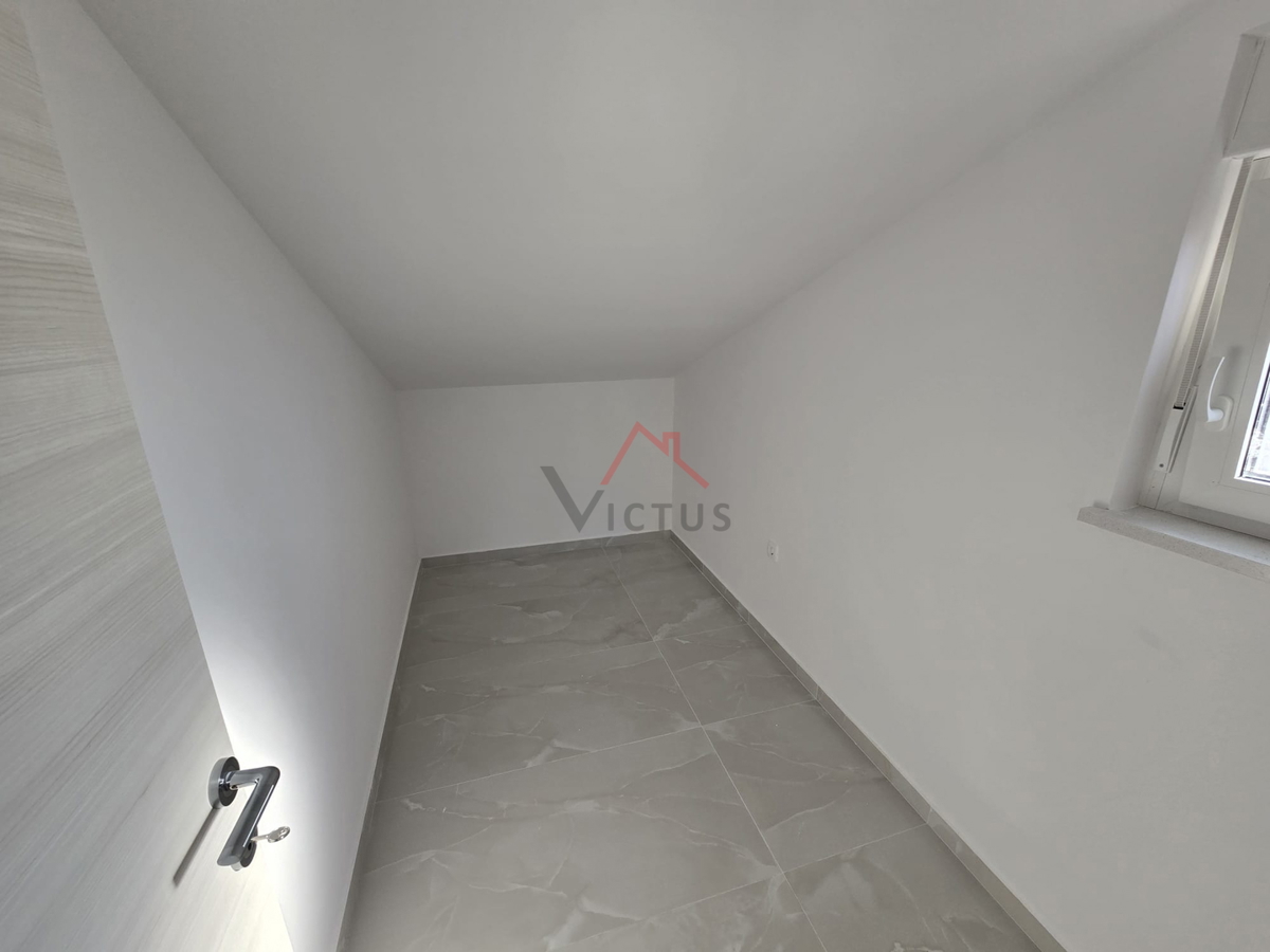 CRIKVENICA - 3S+DB, stanovanje s prostorno teraso, 100 m2