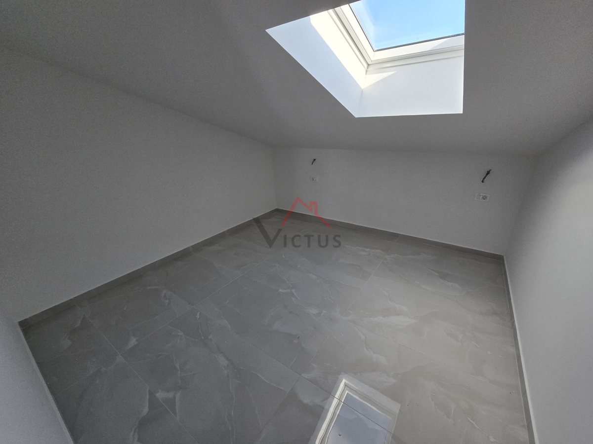 CRIKVENICA - 3S+DB, stanovanje s prostorno teraso, 100 m2