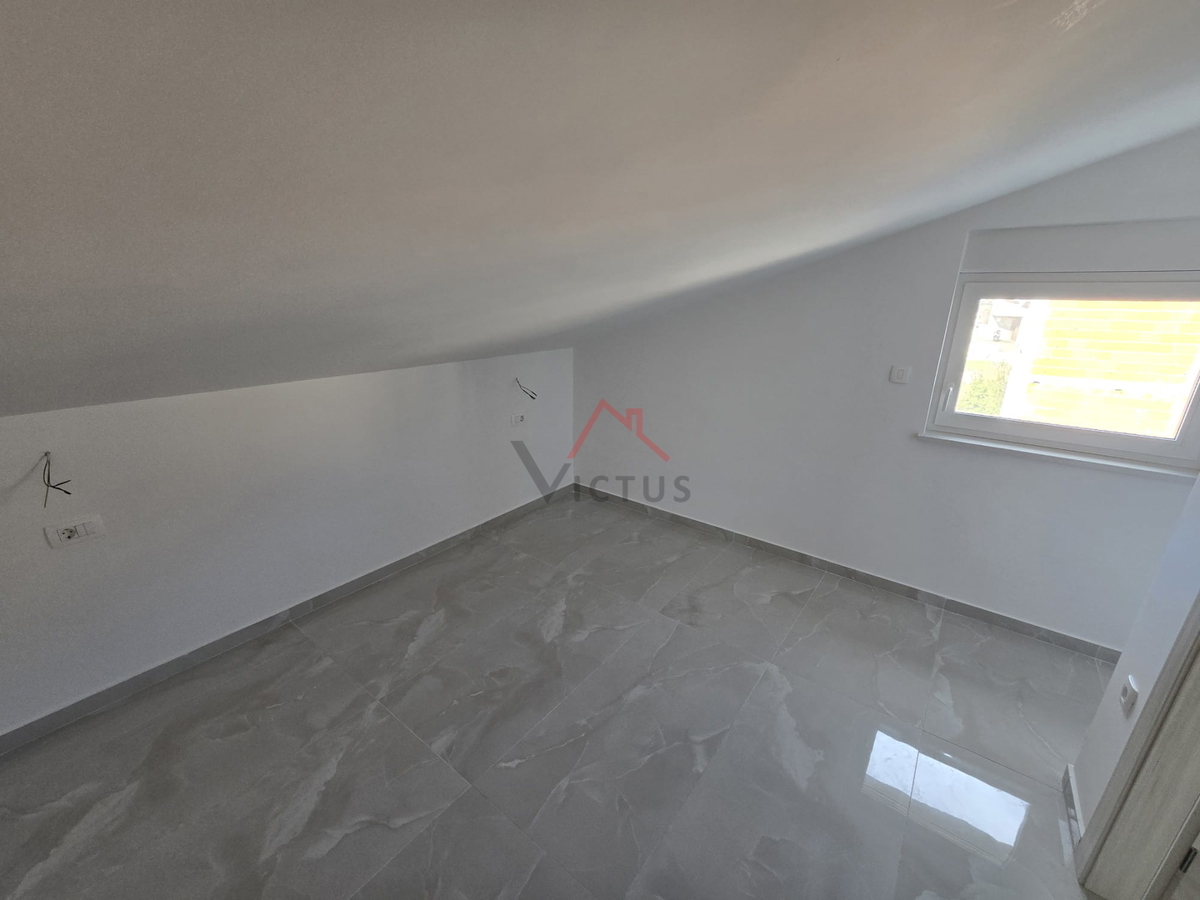 CRIKVENICA - 3S+DB, stanovanje s prostorno teraso, 100 m2