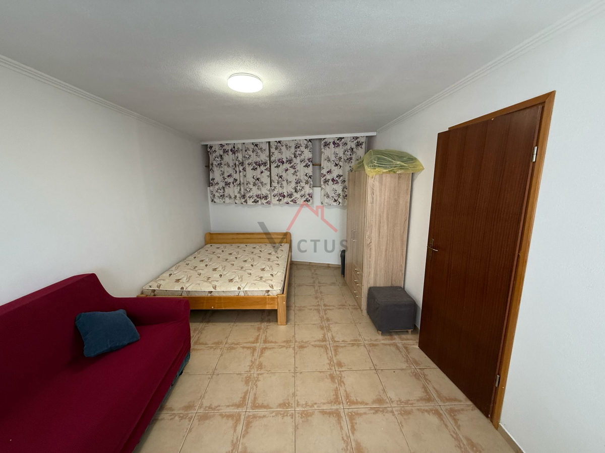 CRIKVENICA - Stan s prostorno teraso, 53 m2