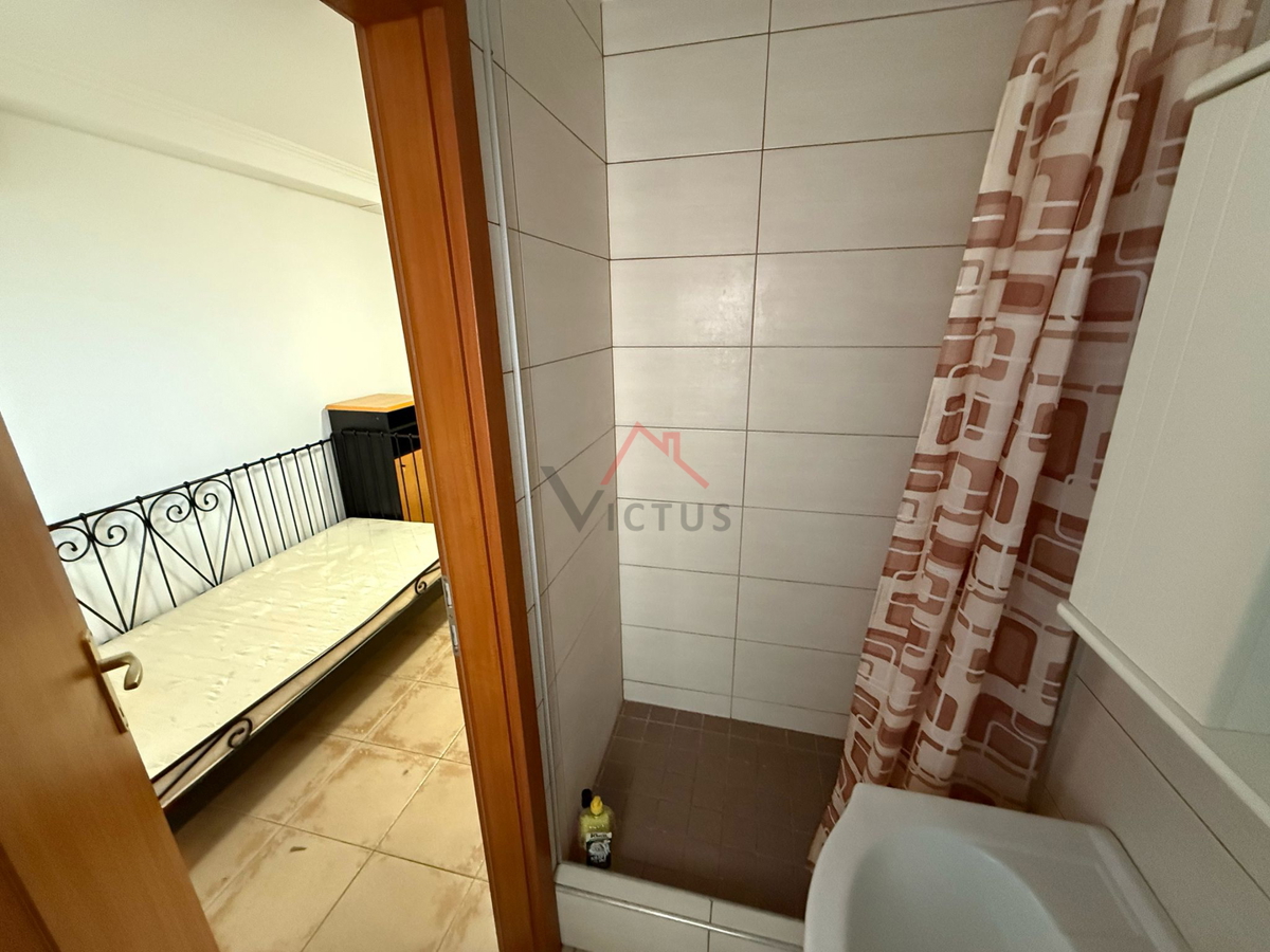 CRIKVENICA - Stan s prostorno teraso, 53 m2