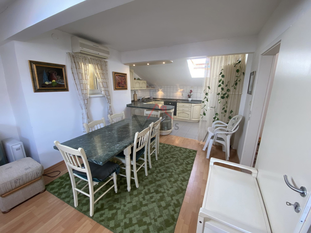 CRIKVENICA - 2S+DB, 100 m od morja, 75 m2
