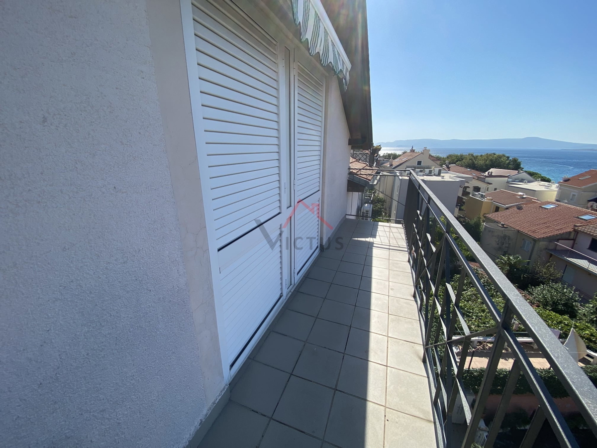 CRIKVENICA - 2S+DB, 100 m od morja, 75 m2