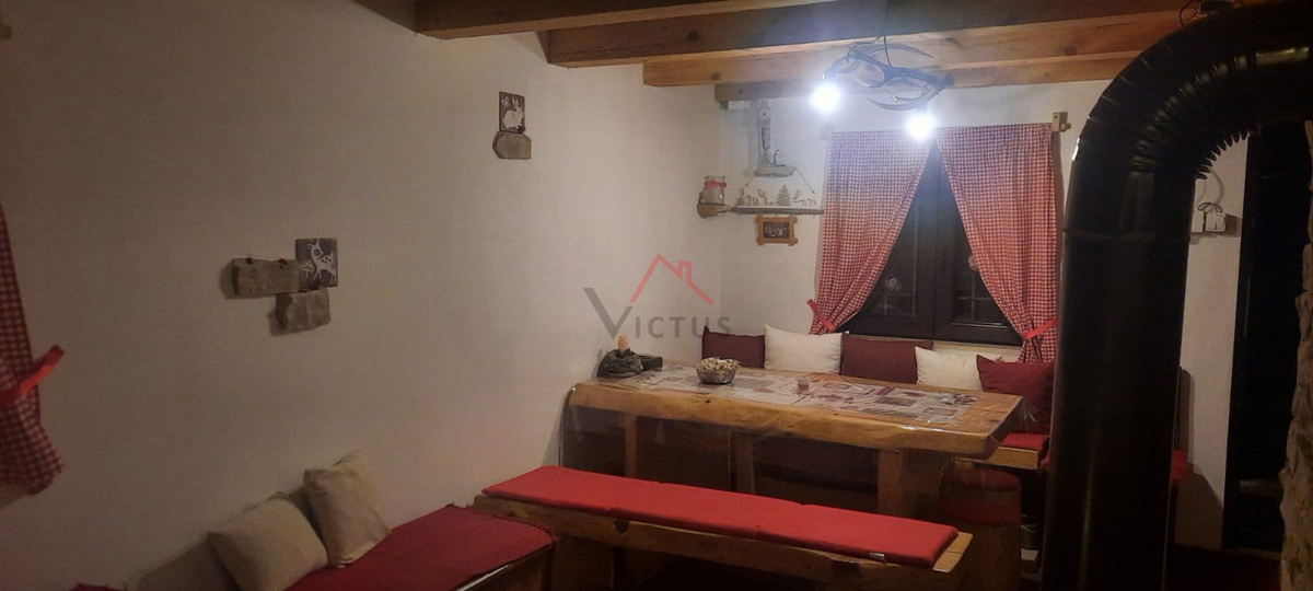 BRIBIR, LUKOVO - Hiša v gozdu