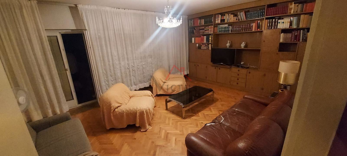 SELCE - Samostojna hiša z vrtom, 150 m od morja