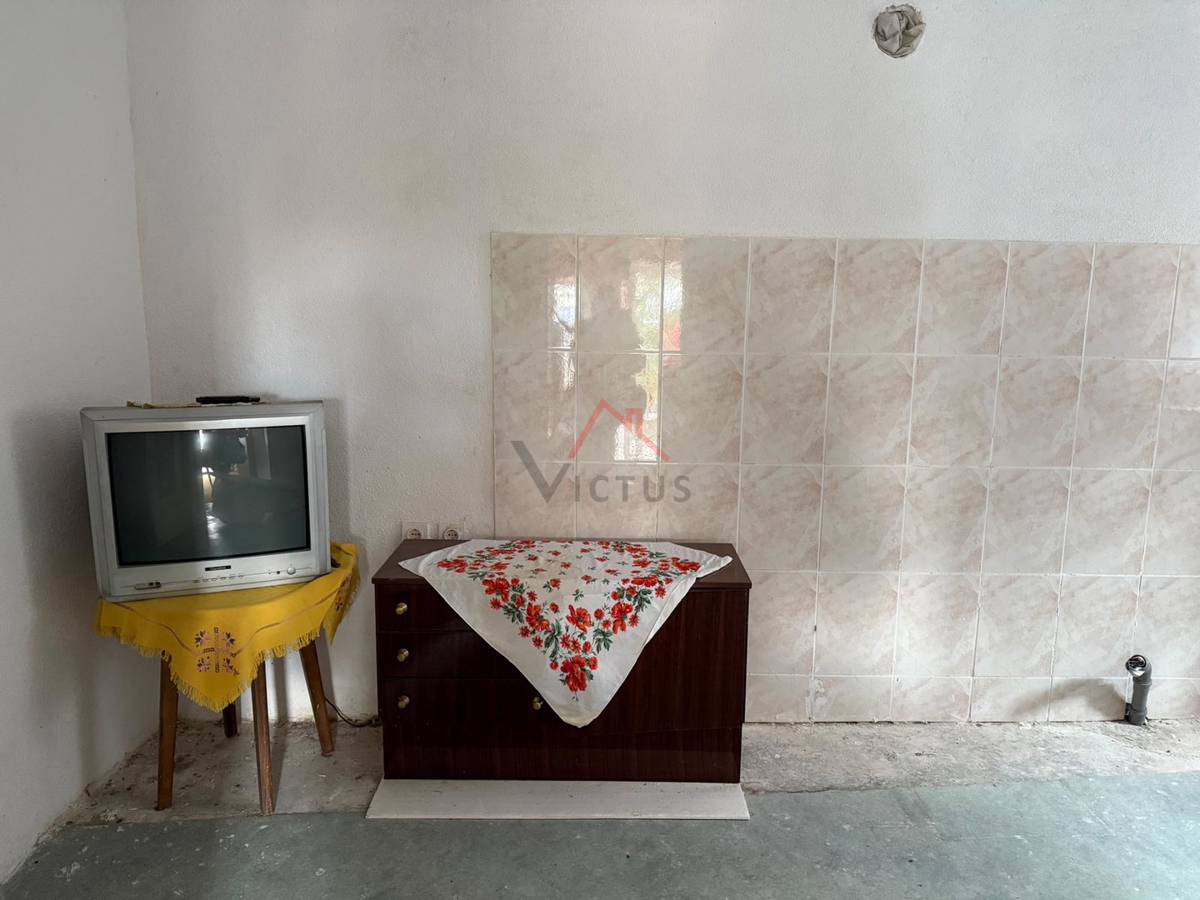 GRIŽANE - Kamnita hiša