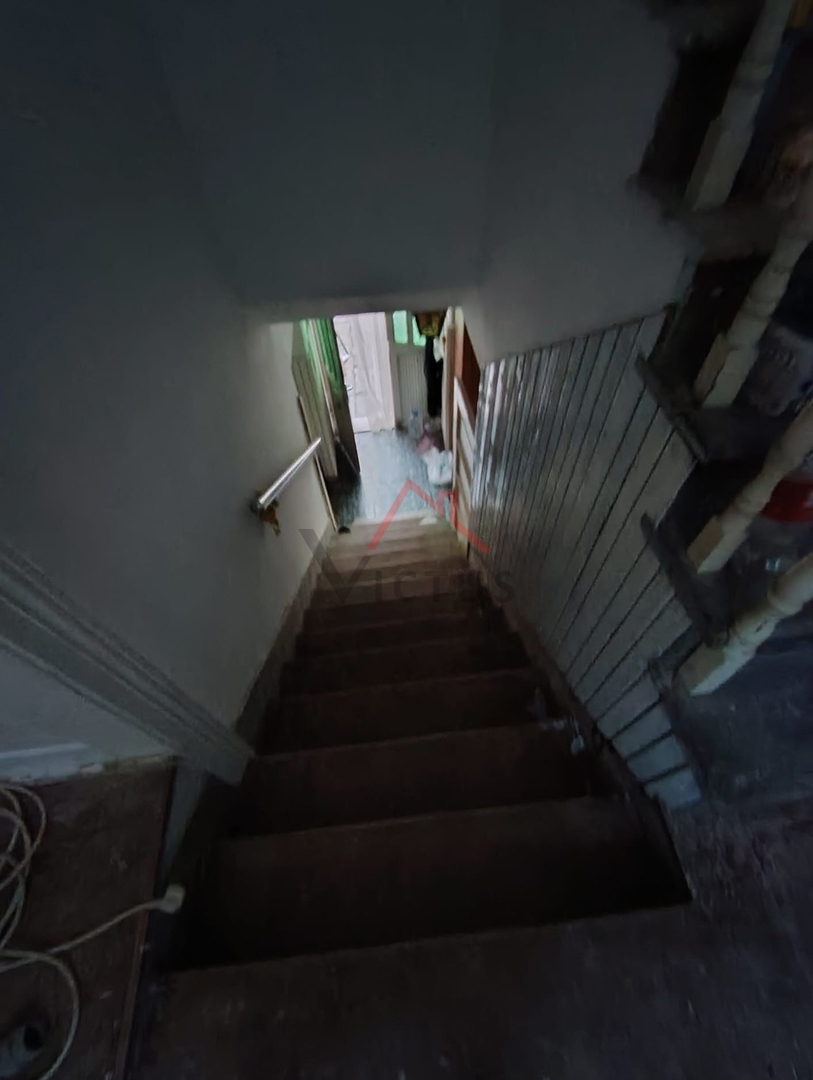 GRIŽANE - Dve hiši in pomožni objekt