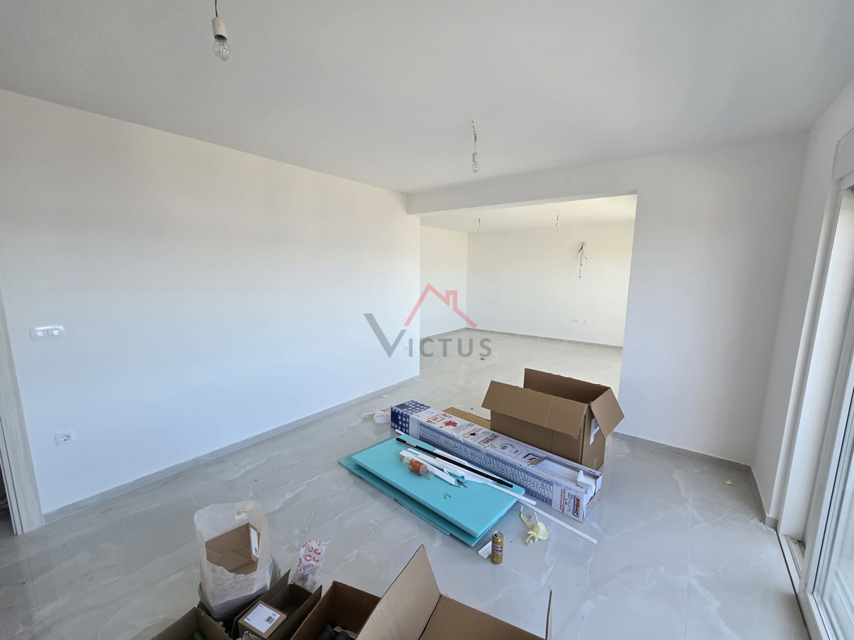 CRIKVENICA - 3S+DB, prostoren stan s teraso, 116 m2