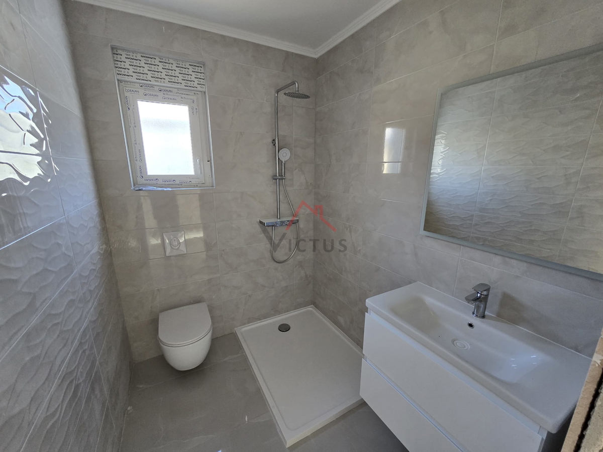 CRIKVENICA - 3S+DB, prostoren stan s teraso, 116 m2