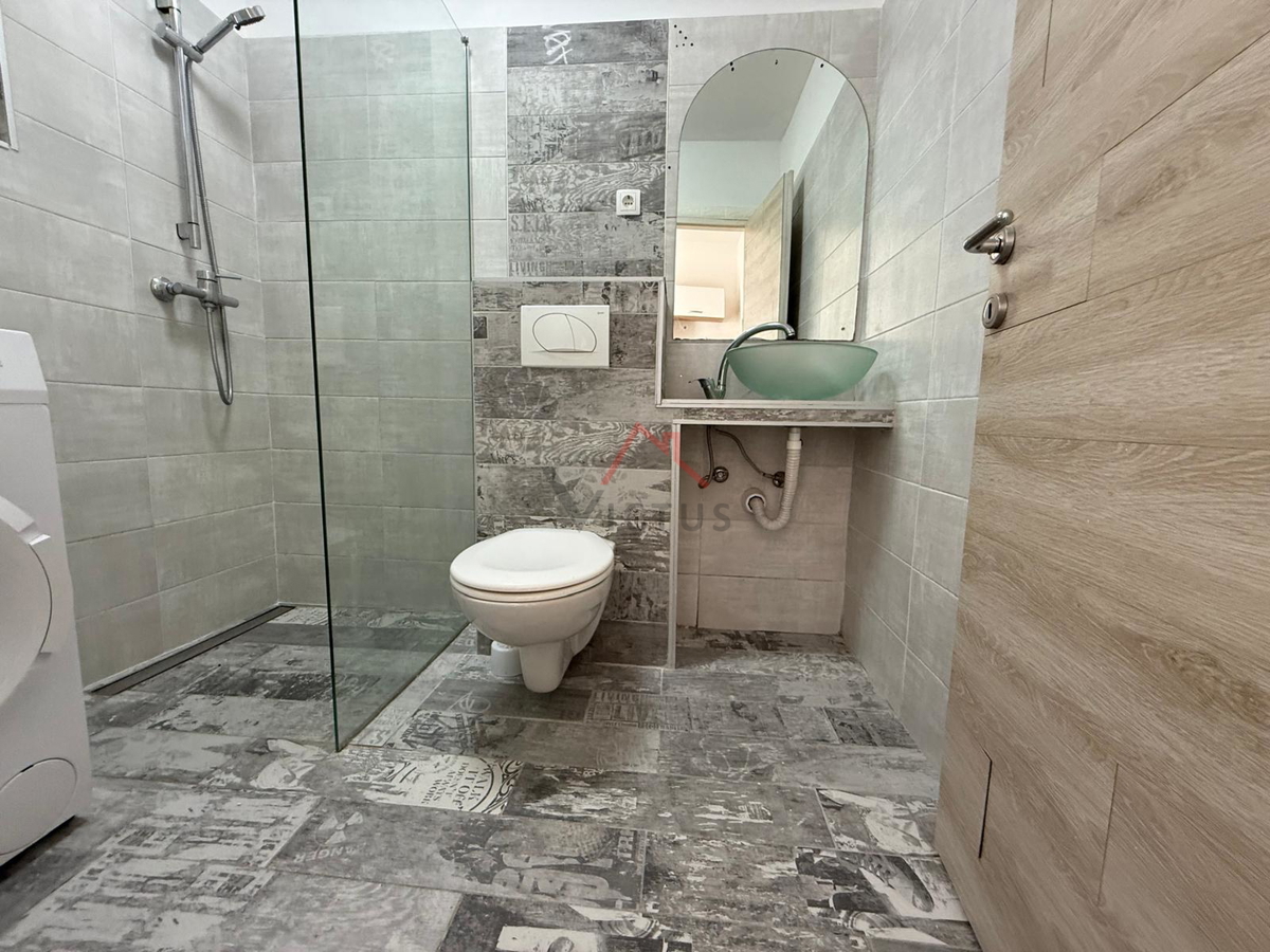 KRALJEVICA - Garsonjera, 100 metrov od plaže, 28 m2