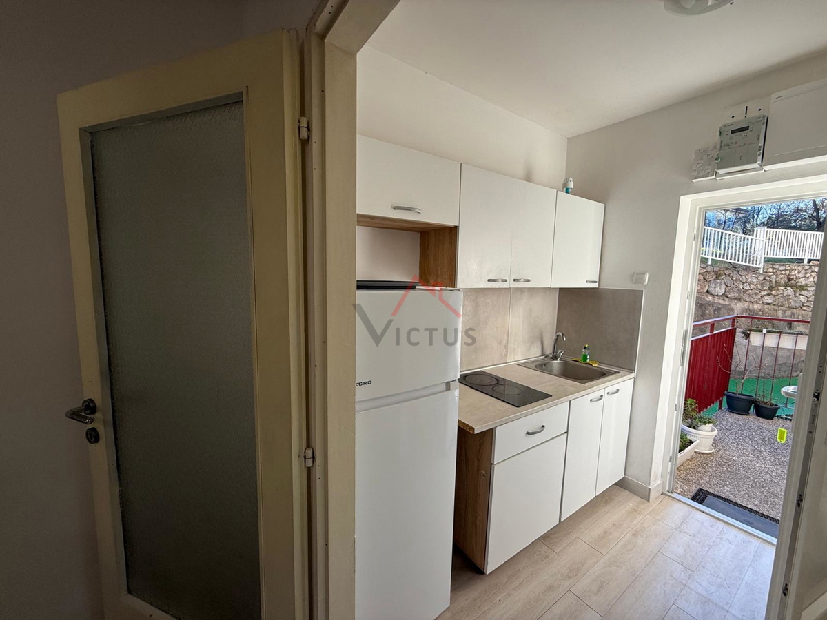 KRALJEVICA - Garsonjera, 100 metrov od plaže, 28 m2