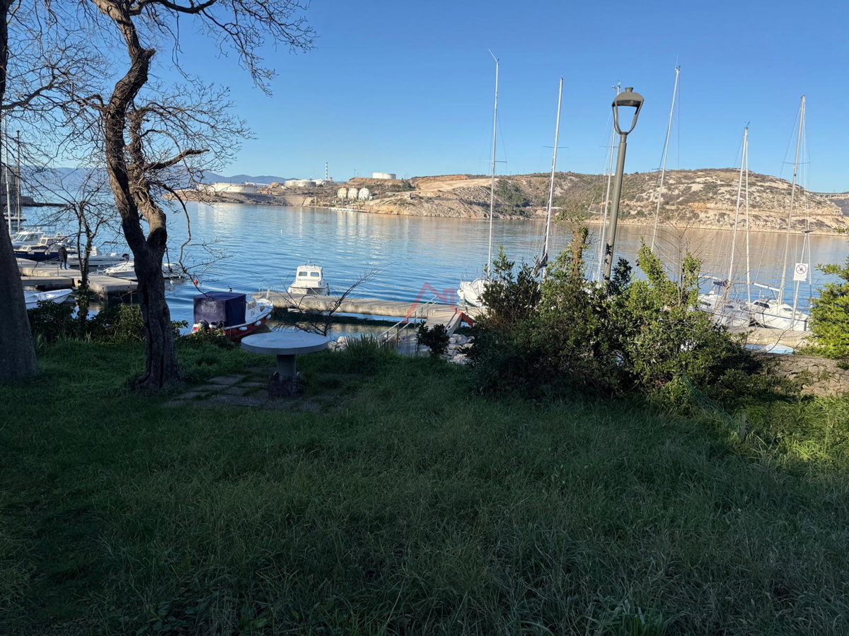 KRALJEVICA - Garsonjera, 100 metrov od plaže, 28 m2