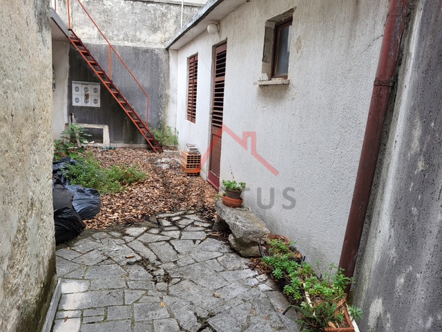 SELCE - Dve hiši, 30 m do morja