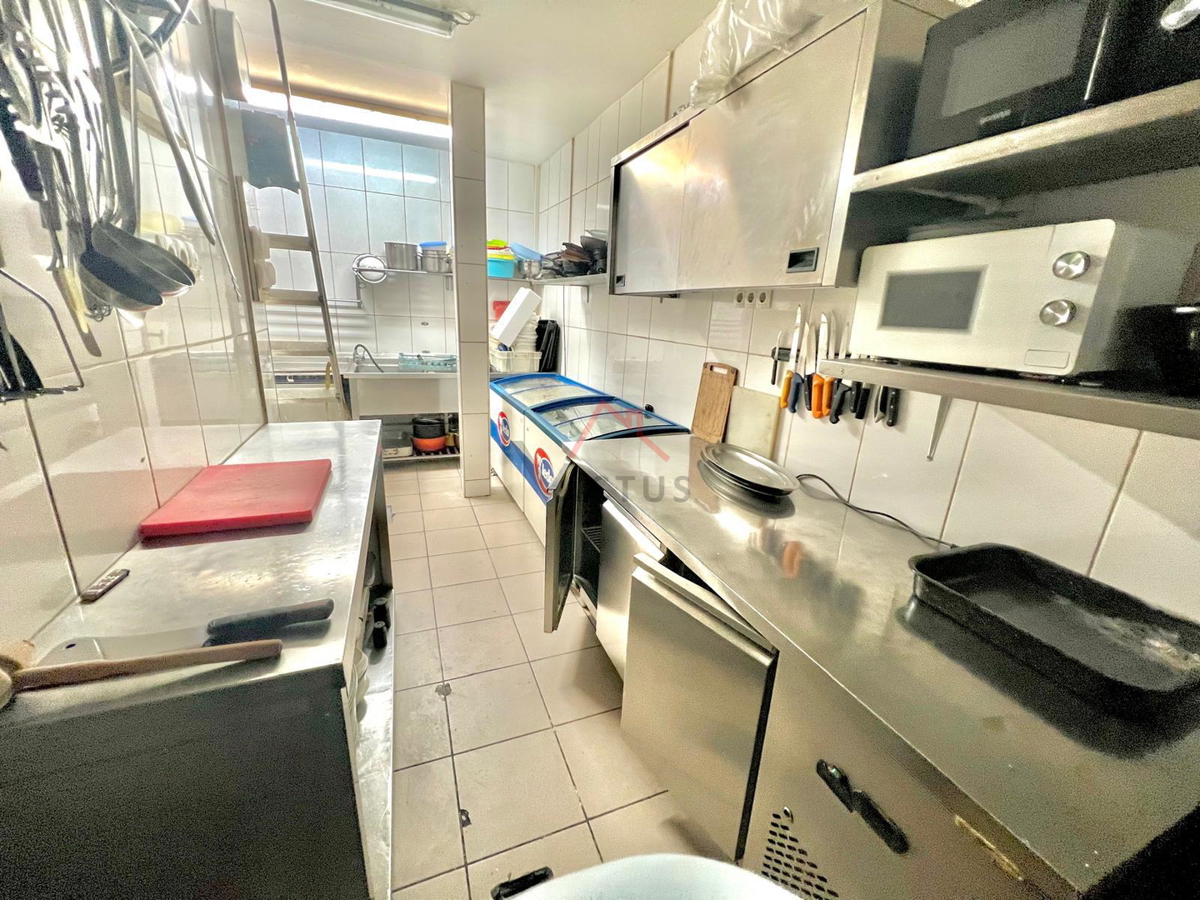 CRIKVENICA - Restavracija v središču mesta