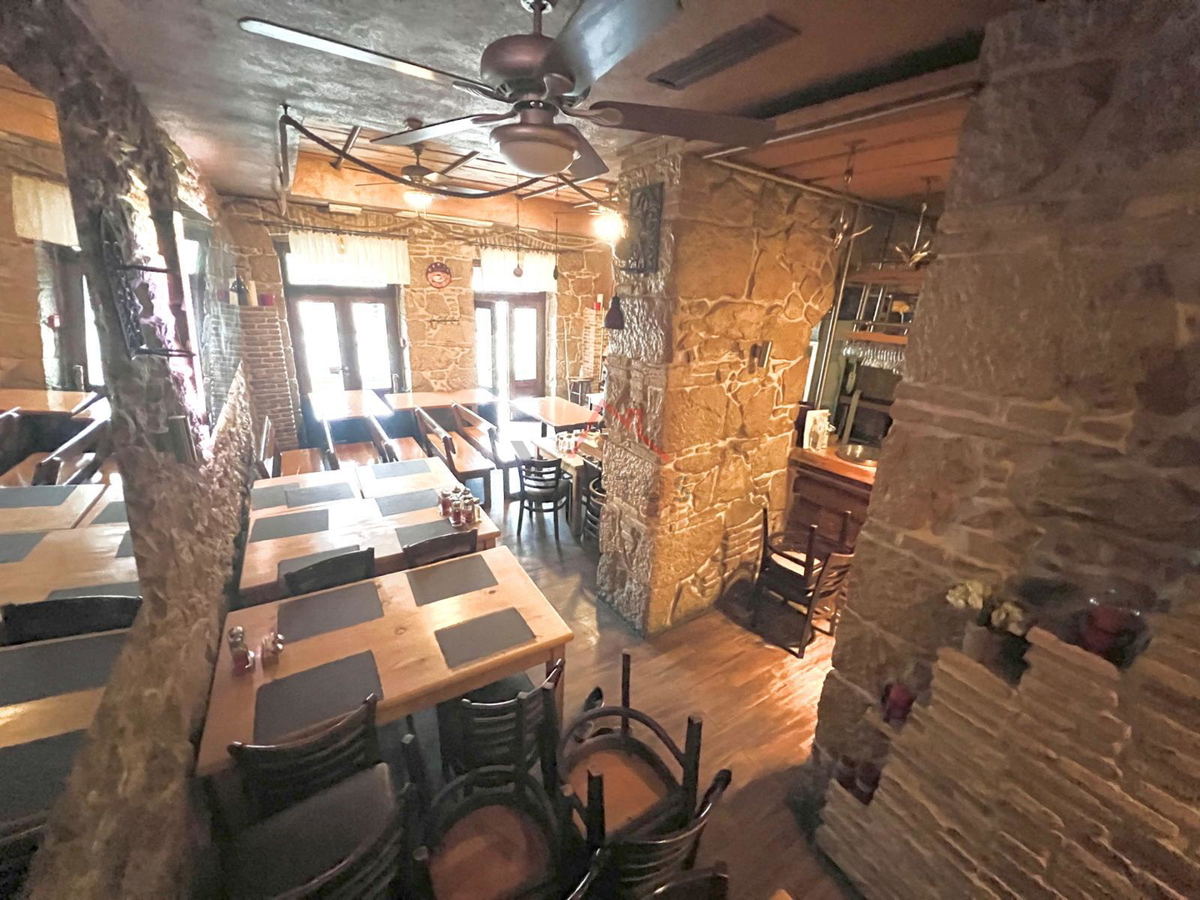 CRIKVENICA - Restavracija v središču mesta