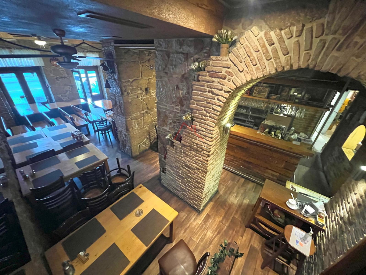 CRIKVENICA - Restavracija v središču mesta