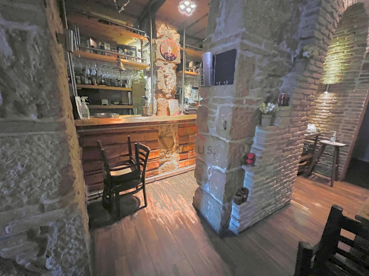 CRIKVENICA - Restavracija v središču mesta