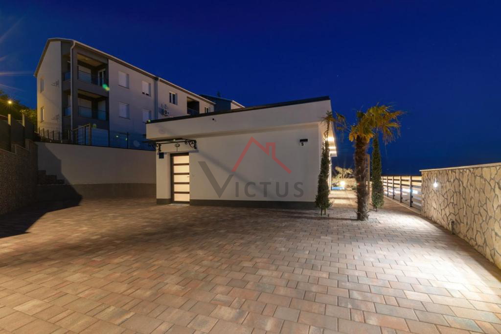 SELCE - Hiša s bazenom in panoramskim pogledom na morje