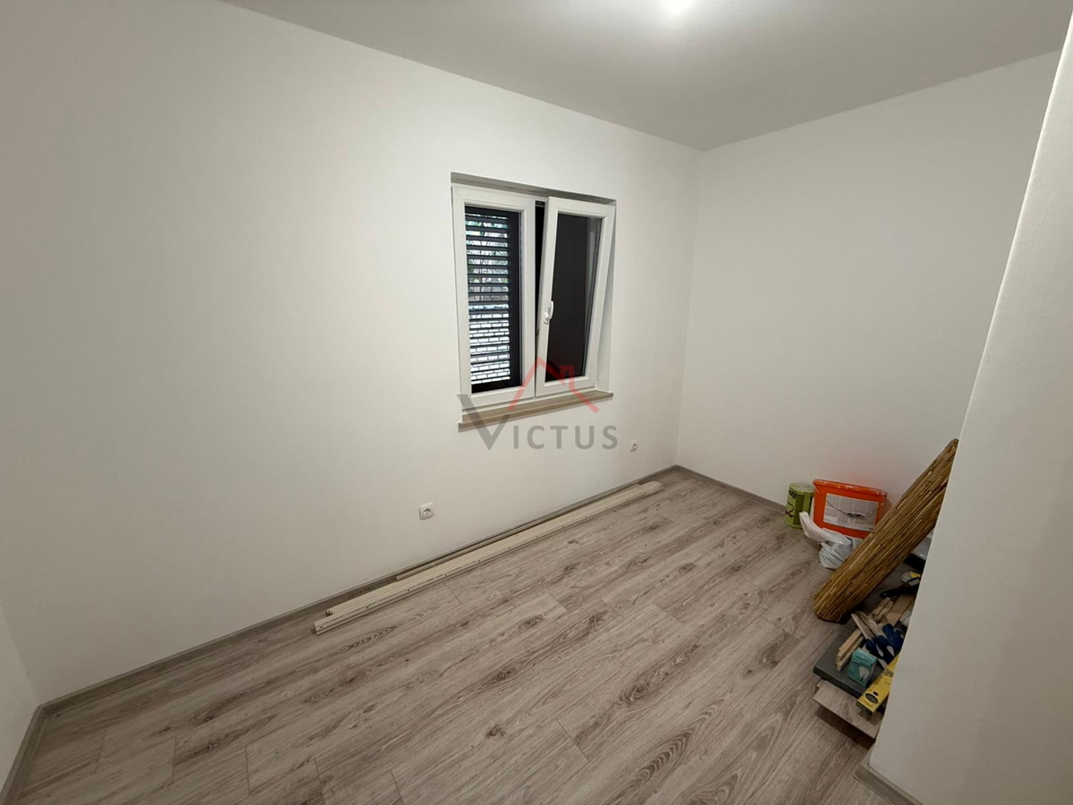 CRIKVENICA - 2S+DB, stanovanje z vrtom in pogledom na morje