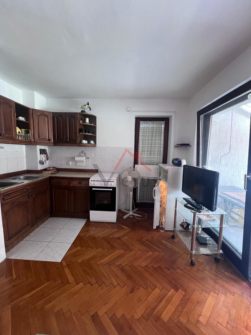 JADRANOVO - Manjše stanovanje v bližini centra