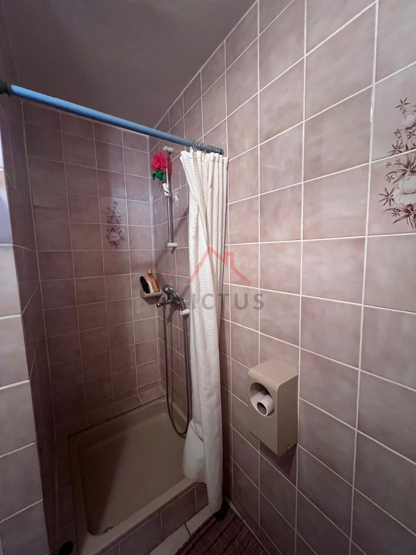 JADRANOVO - Manjše stanovanje v bližini centra