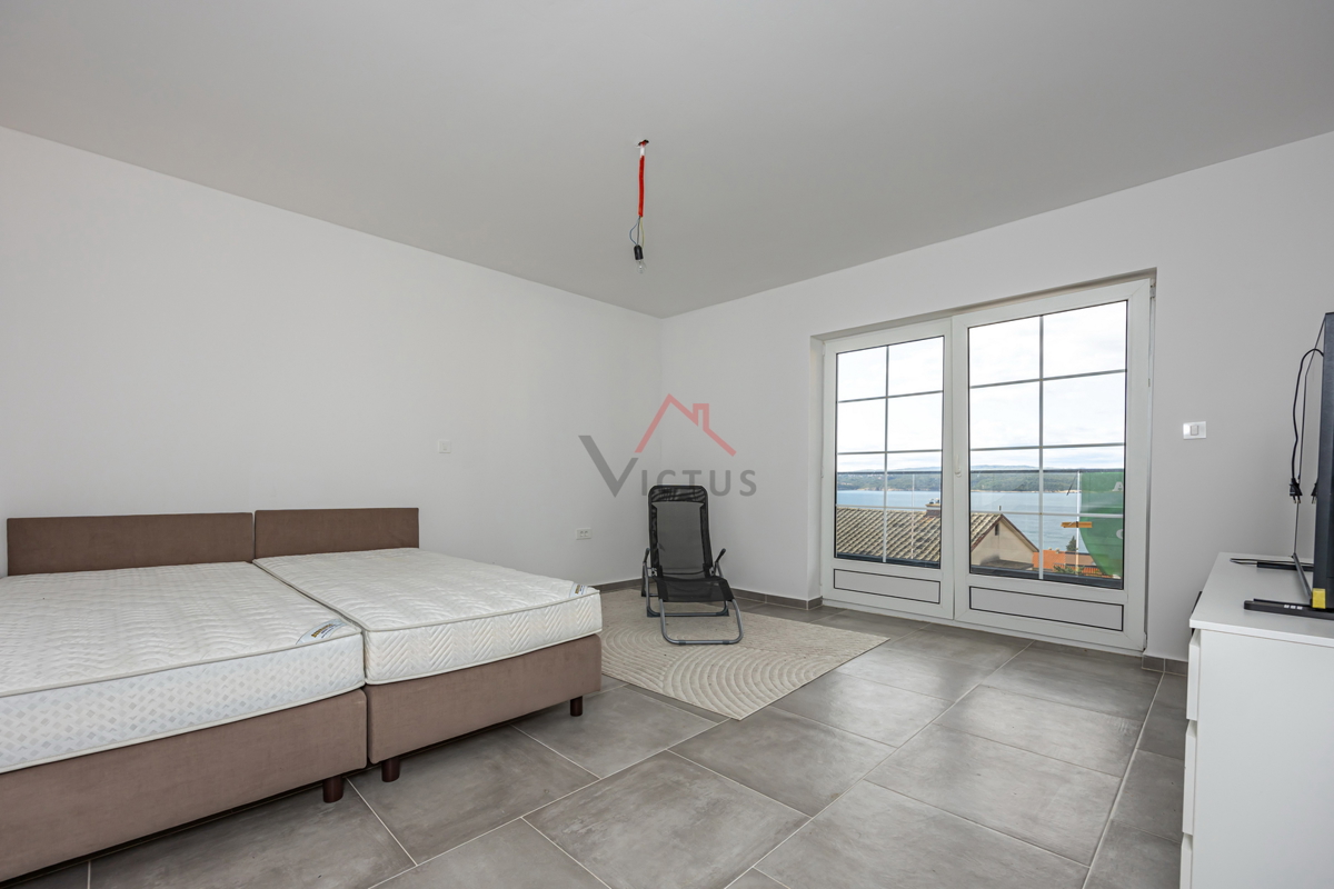 CRIKVENICA - AKCIJA, 2S+DB, stanovanje z odprtim pogledom na morje in parkirnim mestom, 64 m2