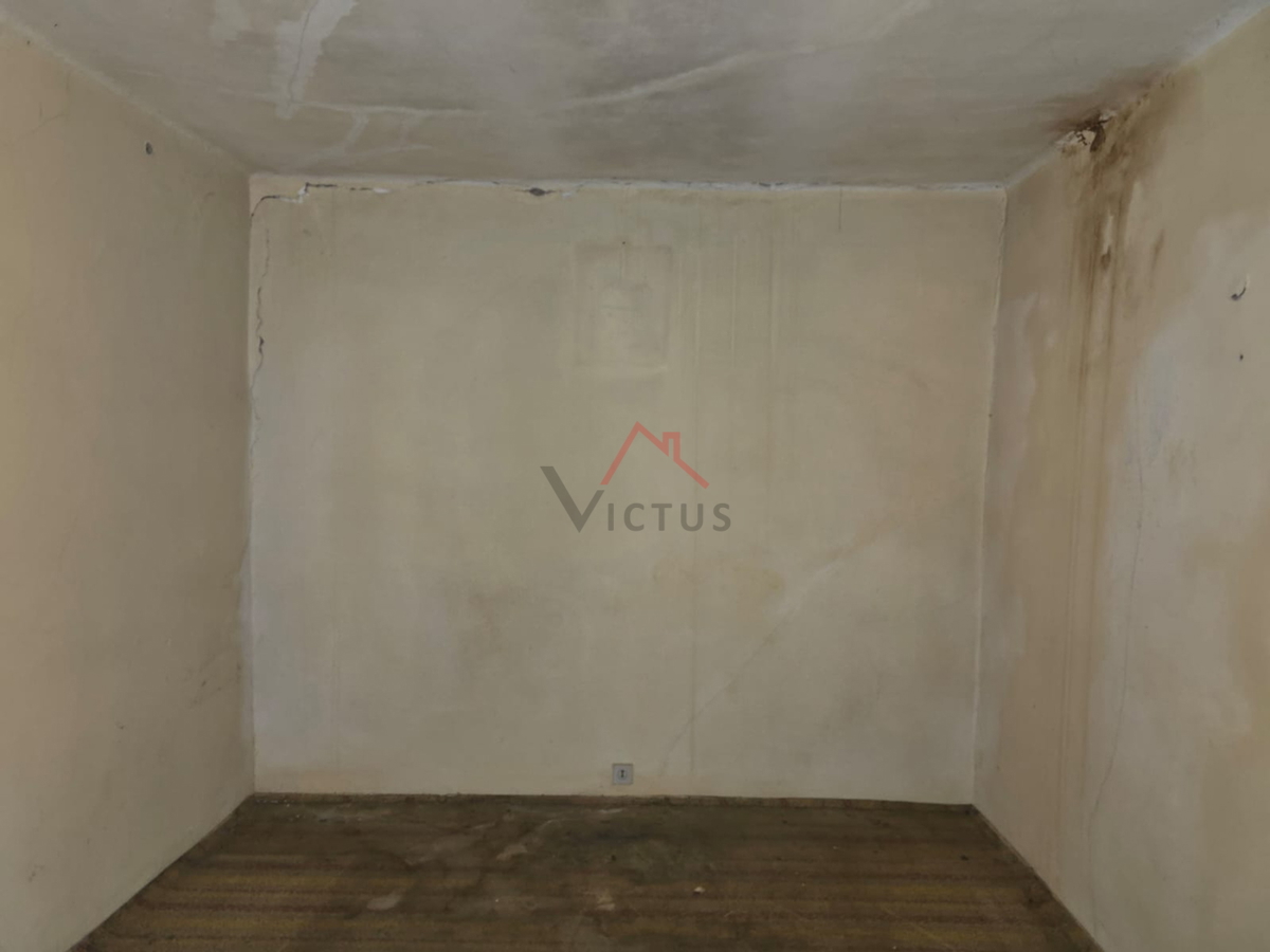 CRIKVENICA - Stara hiša za adaptacijo v središču mesta