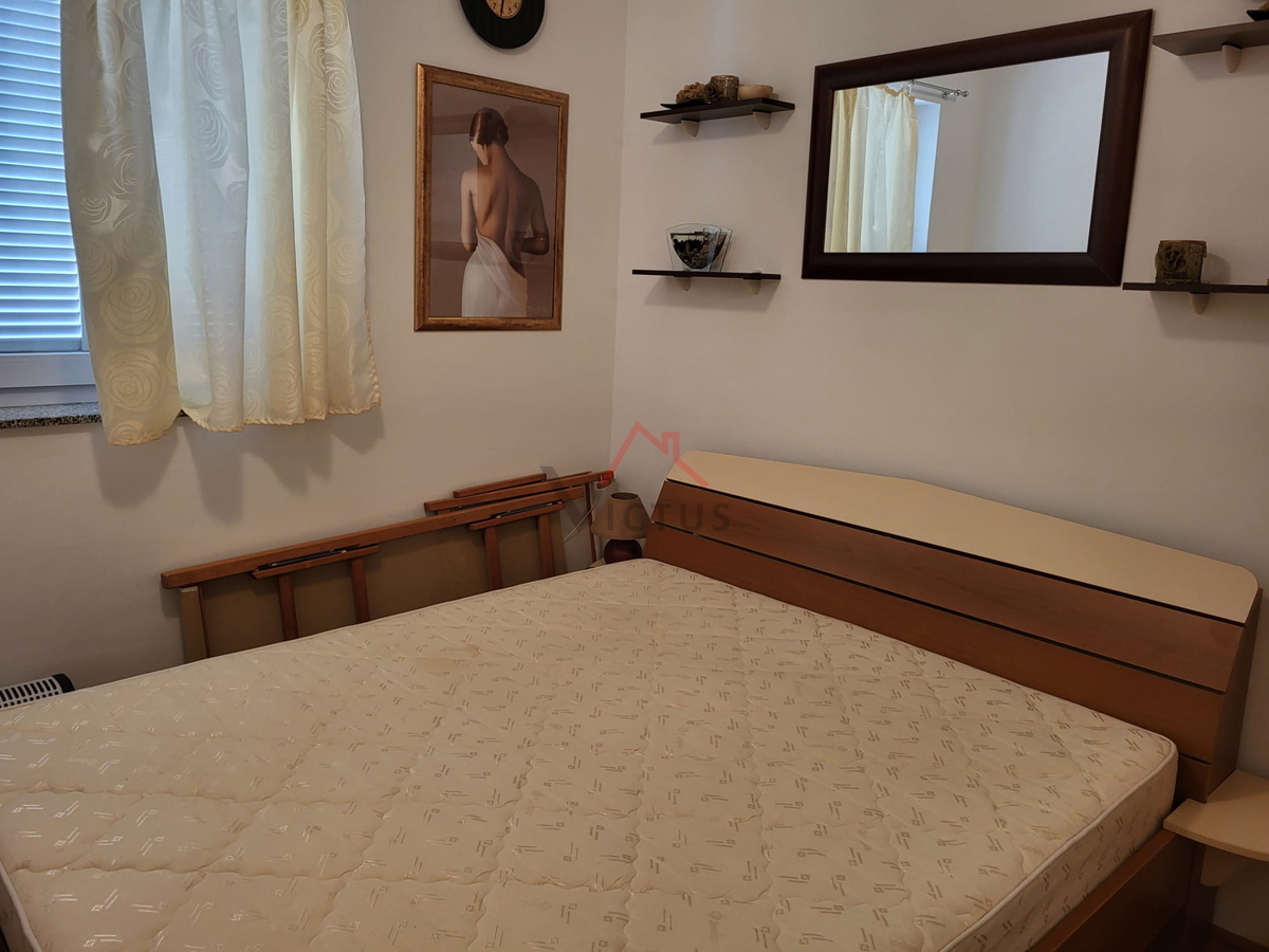 CRIKVENICA - 2S+DB, stanovanje 250 m od morja, 47 m2