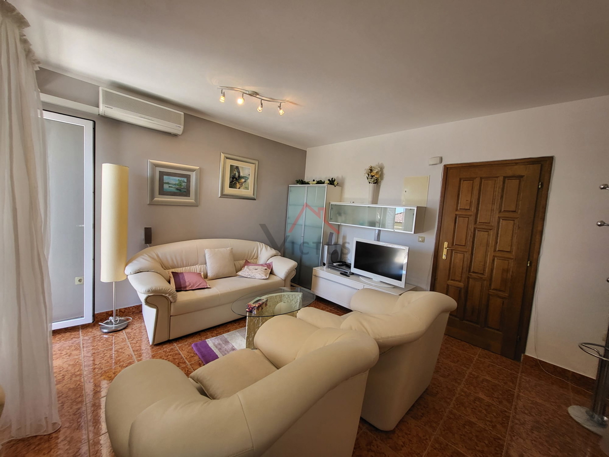 CRIKVENICA - 2S+DB, stanovanje 250 m od morja, 47 m2