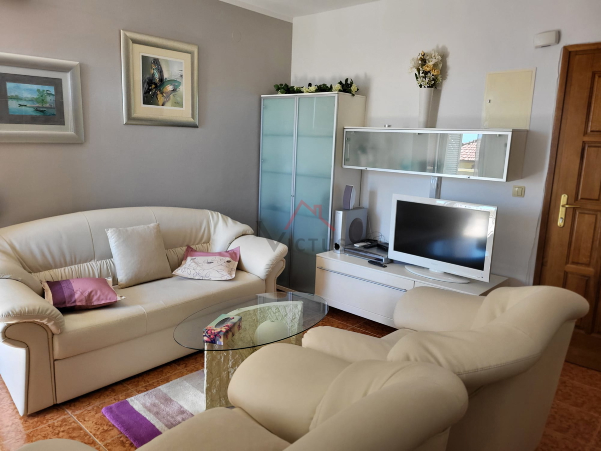 CRIKVENICA - 2S+DB, stanovanje 250 m od morja, 47 m2