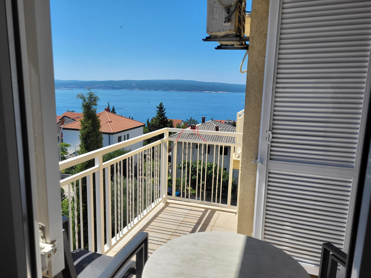 CRIKVENICA - 2S+DB, stanovanje 250 m od morja, 47 m2