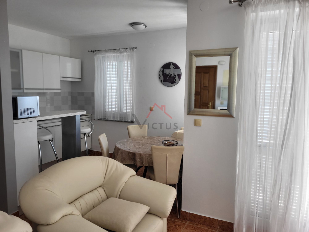 CRIKVENICA - 2S+DB, stanovanje 250 m od morja, 47 m2
