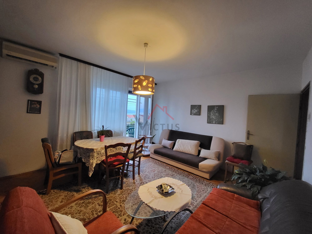 CRIKVENICA - 2S+DB, stanovanje blizu centra, 70 m2