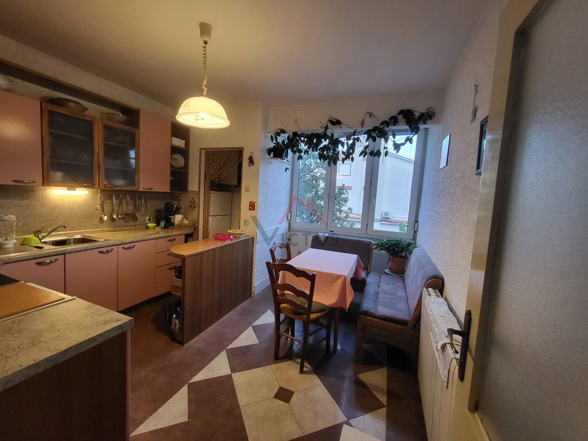 CRIKVENICA - 2S+DB, stanovanje blizu centra, 70 m2