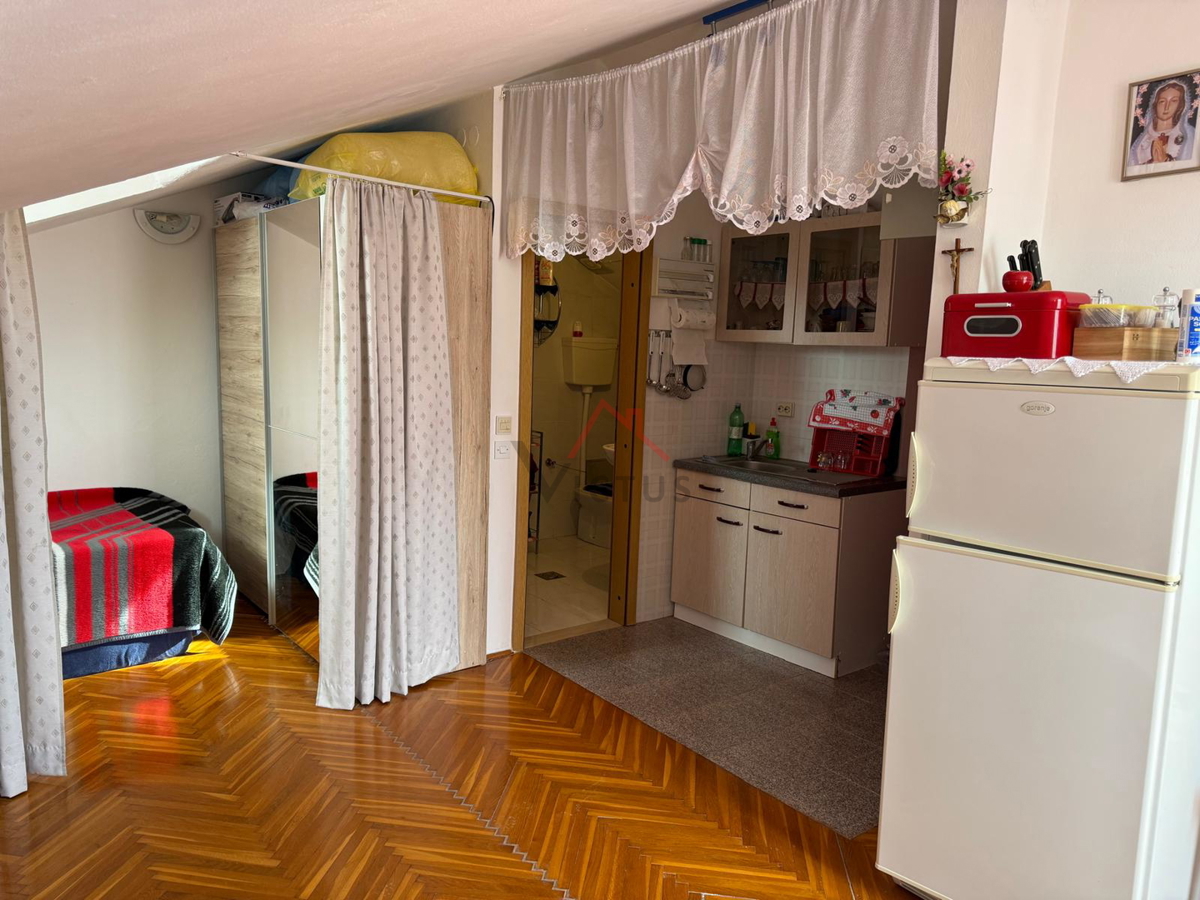 JADRANOVO - Stanovanje z balkonom, 28 m2