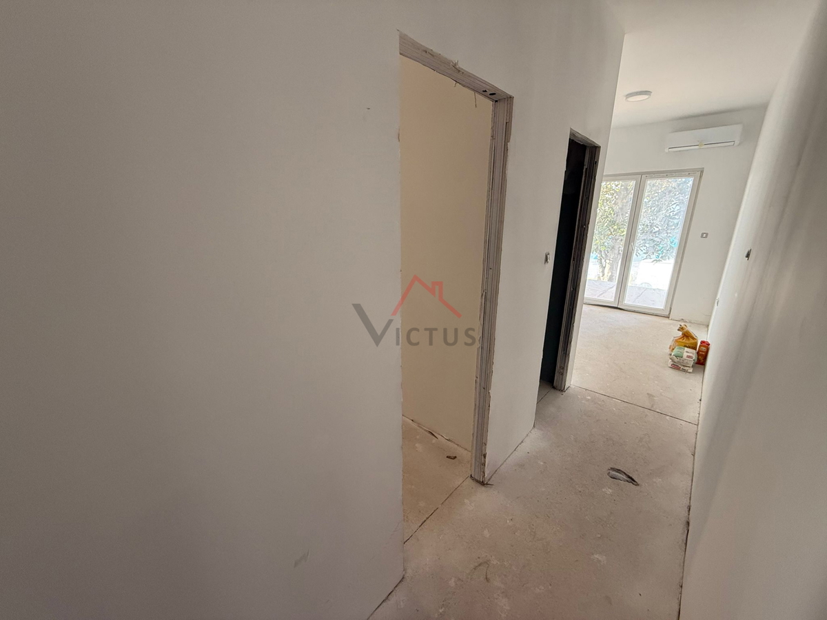 CRIKVENICA - 1S+DB, stanovanje s teraso, 35 m2