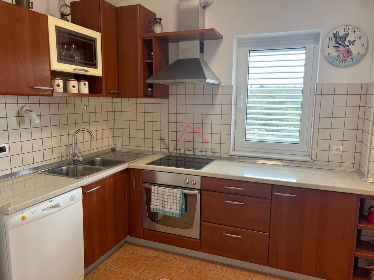 JADRANOVO - 1S+DB, 70 m od morja, 86 m2