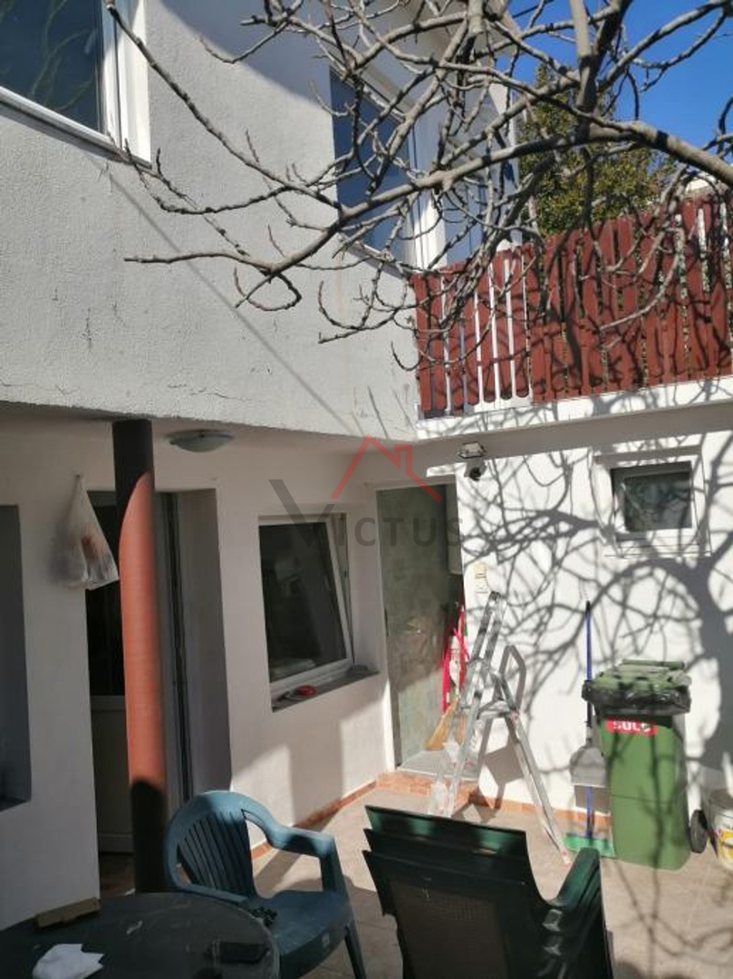 JADRANOVO - Manjša hiša v bližini morja