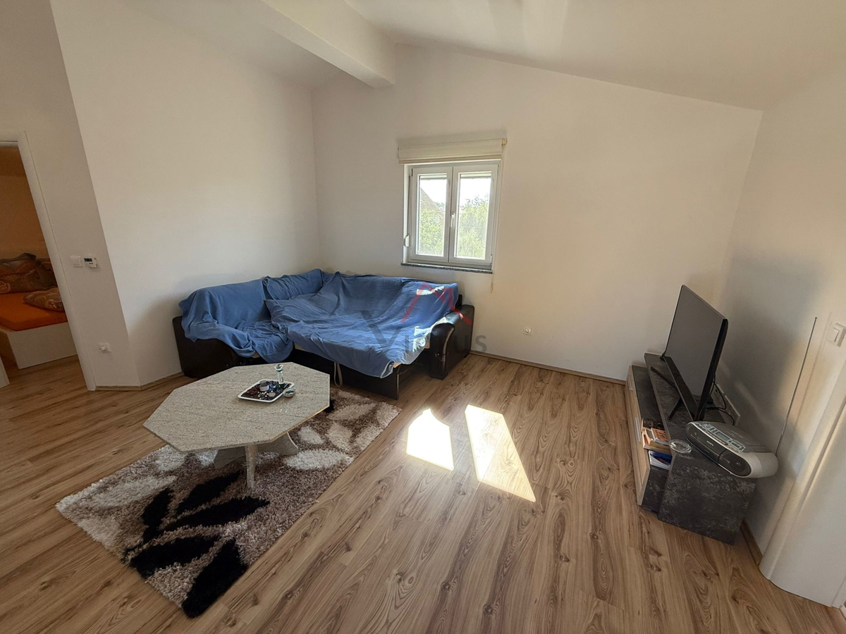 JADRANOVO - 3S+DB, stanovanje na mirni lokaciji, 102 m2