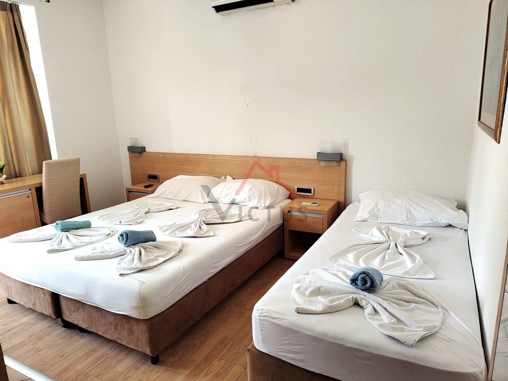 CRIKVENICA - Penzion z restavracijo, 30 metrov od morja