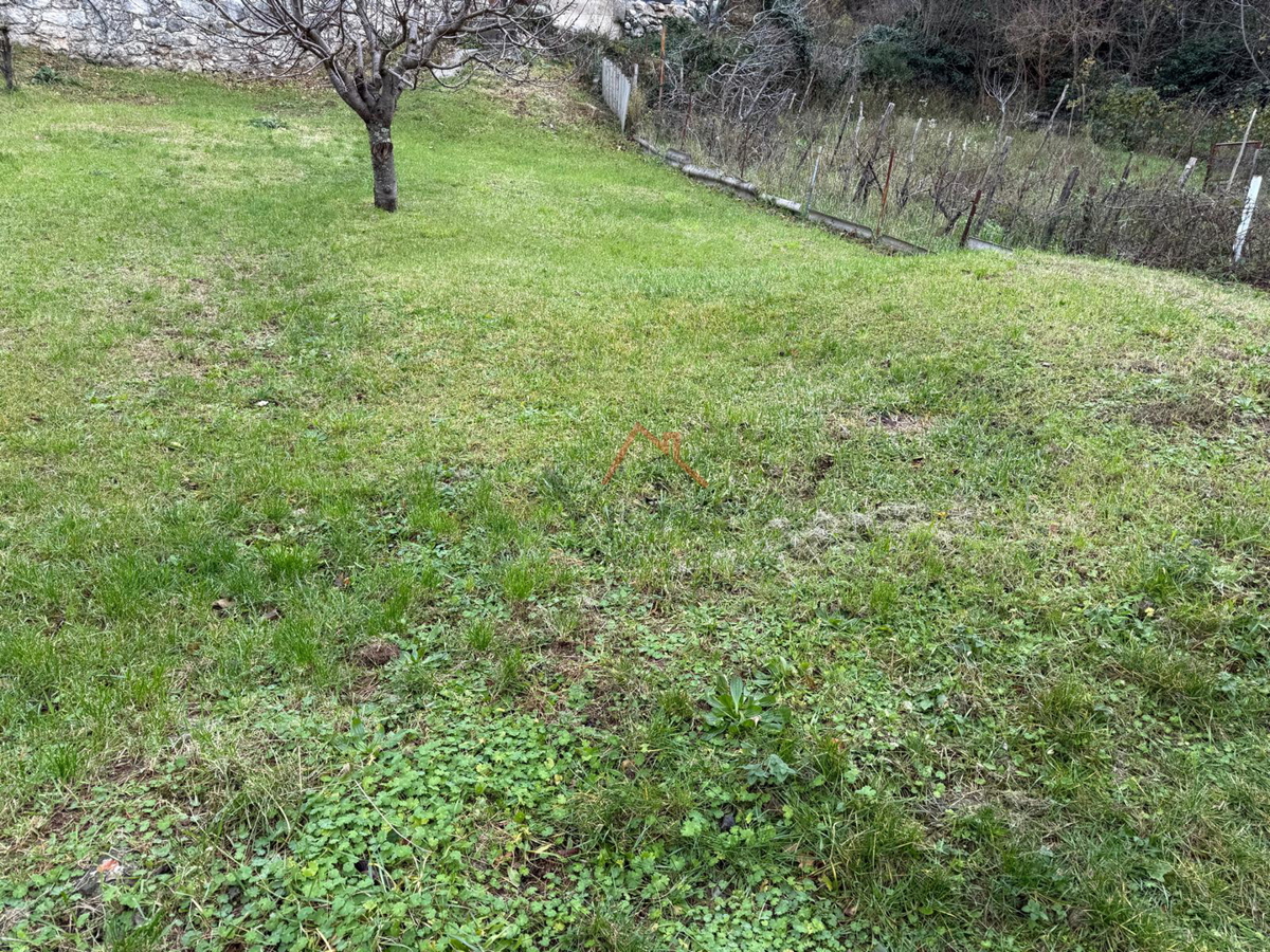 GRIŽANE - Kamnita starina