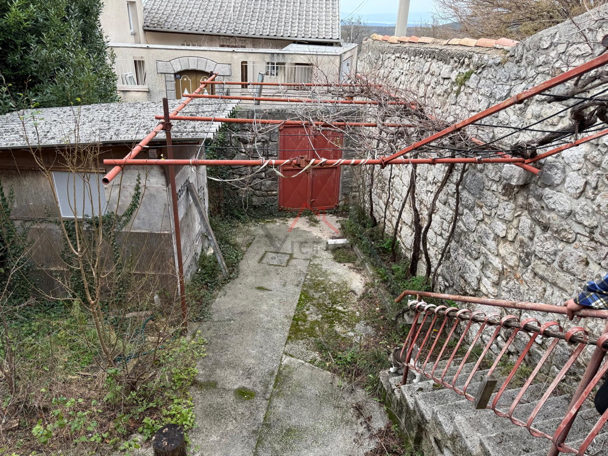 GRIŽANE - Kamnita starina