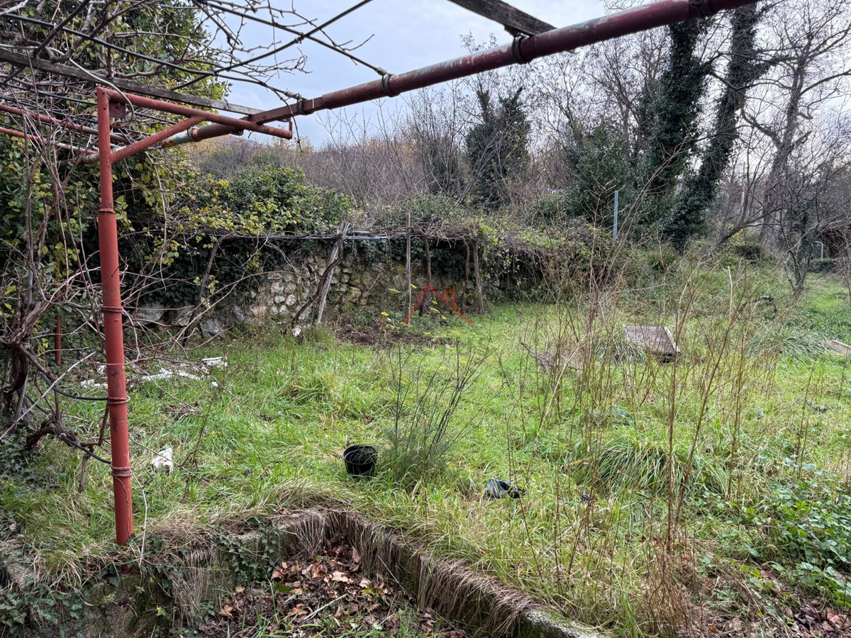 GRIŽANE - Kamnita starina